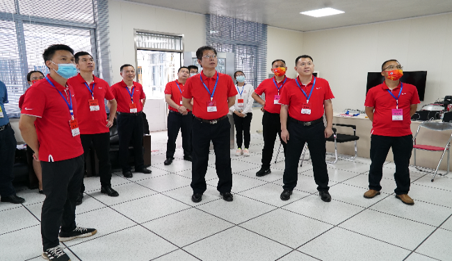 高忠到高考考点巡考
