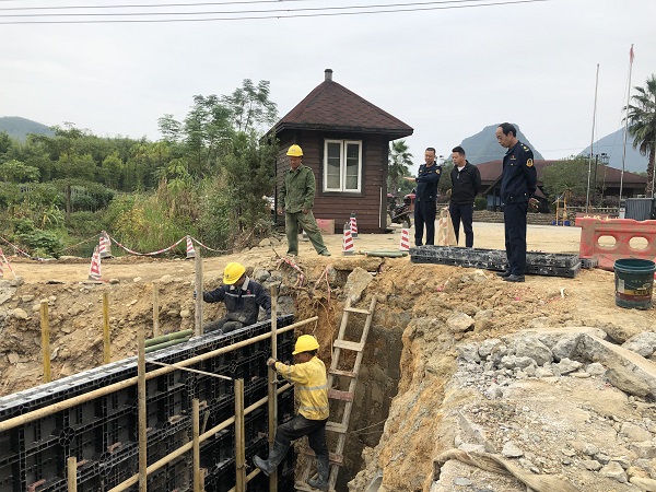 2020.11.04东华寺旅游公路安全生产检查 图1.jpg