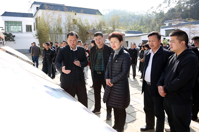 乐昌市到我县参观2.jpg