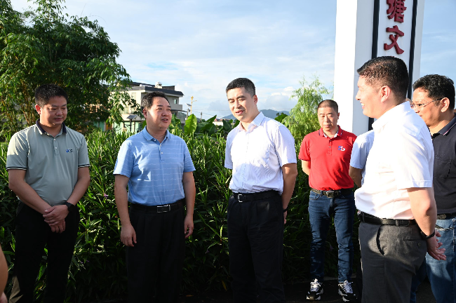 c4a1b4e5dad0e19d8299e6ad897db2e3_副本.jpg