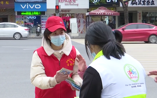 翁源县交警携手志愿者开展春运交通安全志愿[00_00_08][20230121-150222].png
