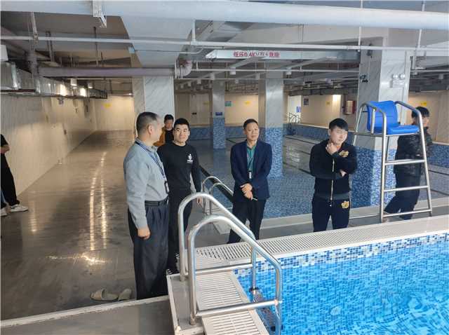 力健游泳池.jpg