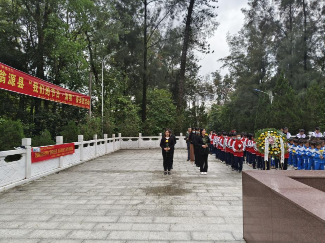 龙仙镇城东社区清明节“缅怀革命先烈、继承革命传统” 新时代文明实践活动.png