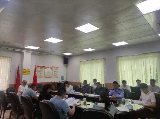 铁龙镇召开扫黄打非工作研究部署会议.png