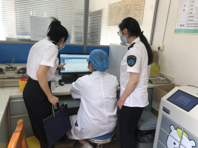 疫苗安全无小事，翁源县卫生监督所开展疫苗接种专项执法活动.png