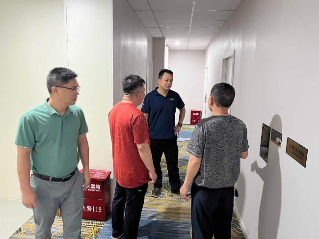 民宿.jpg