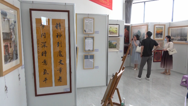 厚街&middot;翁源两地教师书画作品创作交流.mp4_20230615_173759.529.jpg