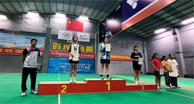 羽毛球比赛.mp4_20230727_182605.944.jpg