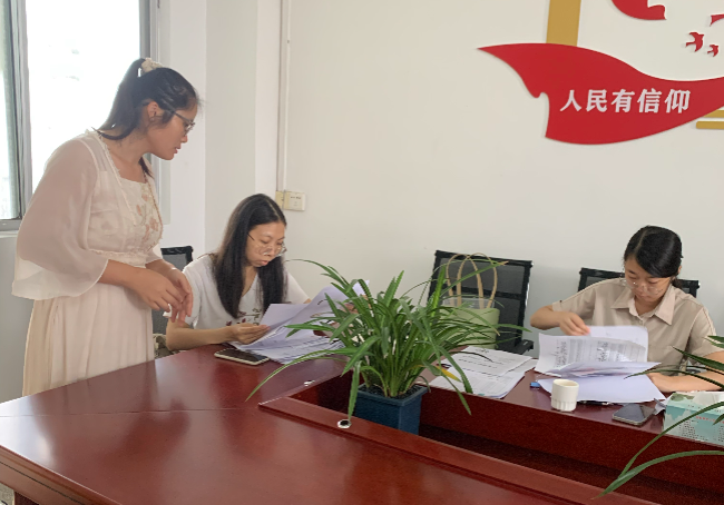 翁源县总工会开展工会财务监督检查工作.jpg