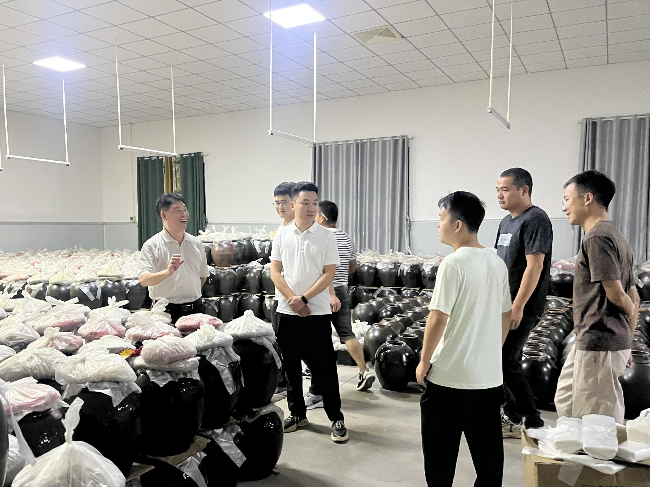 龙仙镇关工委组织创业青年代表开展交流学习活动.png
