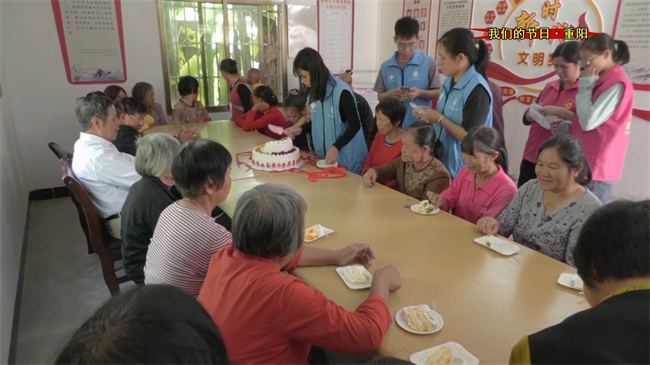 敬老情.mp4_20231023_175238.541.jpg