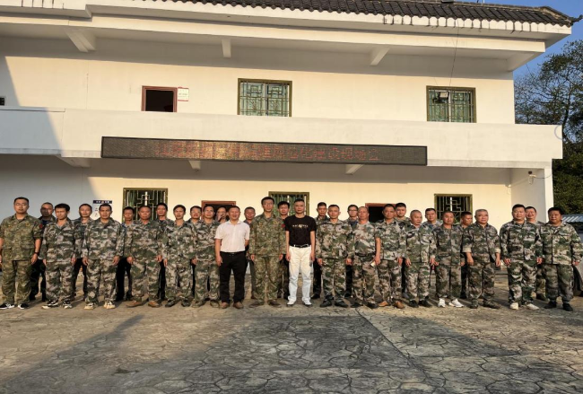 江尾镇召开民兵连规范化建设现场会.png