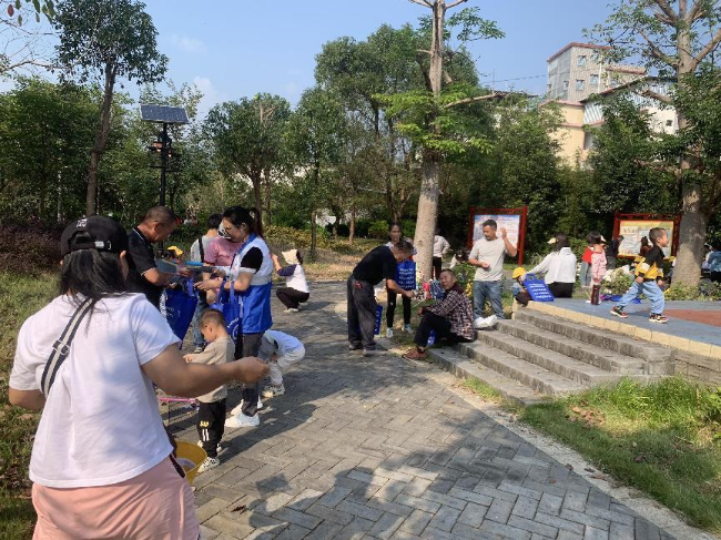 秋高气爽，禁毒秋游行2.png