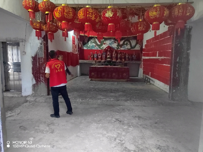 新江镇开展宗教及民间信仰场所专项检查.png