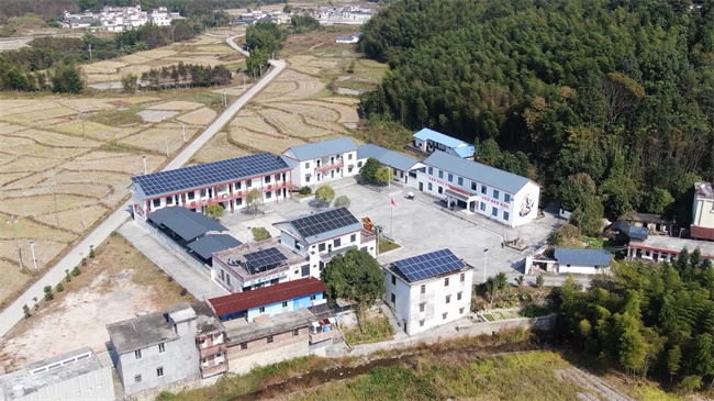 参观黄洞村红色教育基地.mp4_20231127_175653.581.jpg