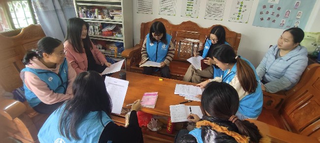 翁城镇社工站开展社工实务督导协同会议图片 1.jpg