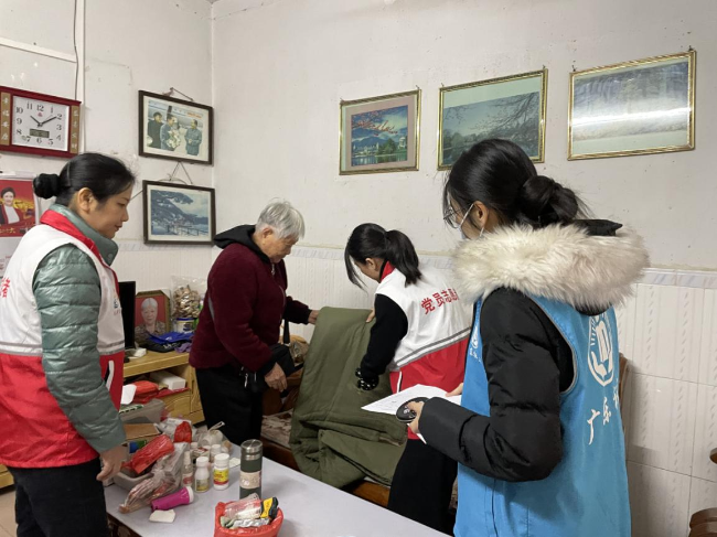 龙仙镇妇联开展“巾帼志愿关爱行”主题活动.png