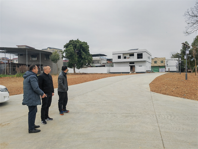 铁龙镇前往翁城镇学习典型镇选树培育工作.png