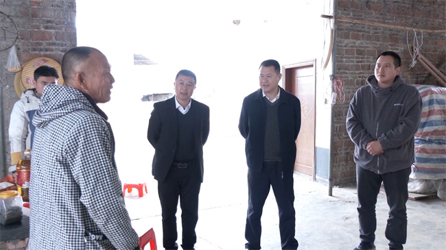 廖剑慰问.mp4_20240205_182545.650.jpg