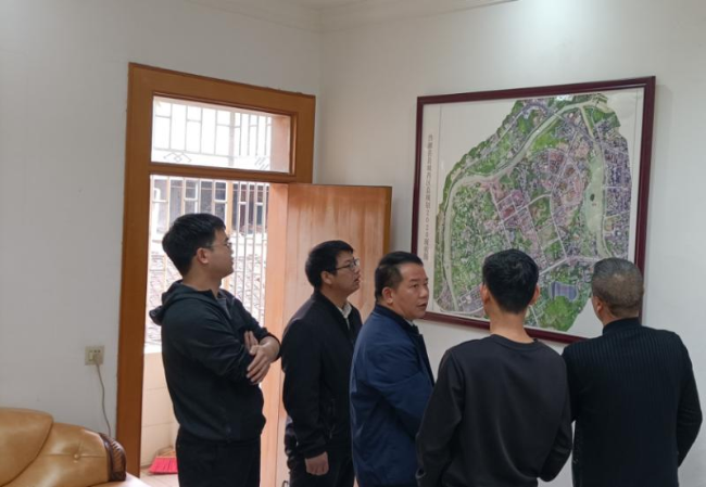 【招商引资】龙仙镇与企业洽谈文旅项目.png