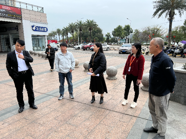 2024年3月7日县爱卫办联合县住建管理局对物业小区进行病媒生物专项检查.jpg