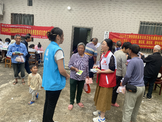 江尾镇开展免费义诊暨民政政策宣传活动.png