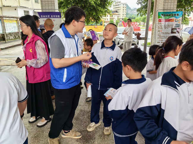 铁龙镇开展禁毒宣传进校园活动.png