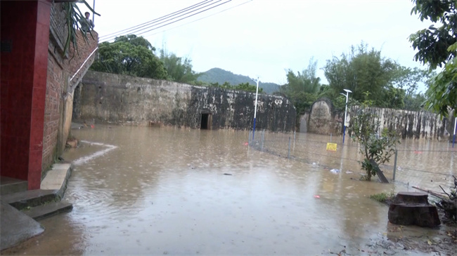 做好安置点保障.mp4_20240422_175807.603.jpg
