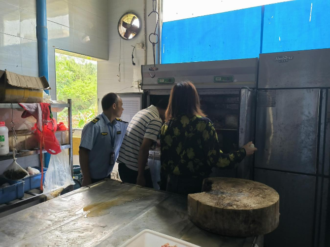 【食品安全】坝仔镇开展餐饮店食品安全检查工作png.png