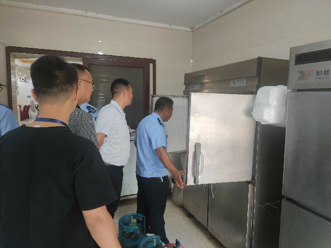 周陂镇开展野生动物保护联合执法检查.jpg