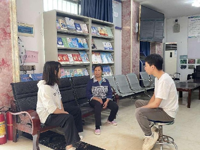 新江镇开展特困人员监护落实工作.jpg