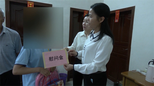 县领导六一慰问.mp4_20240601_181221.830.jpg