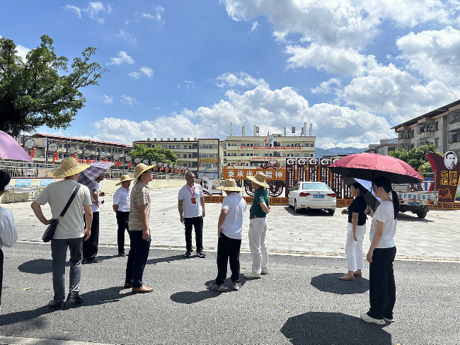 翁城镇人大开展《韶关市红色资源保护条例》实施情况执法检查.png