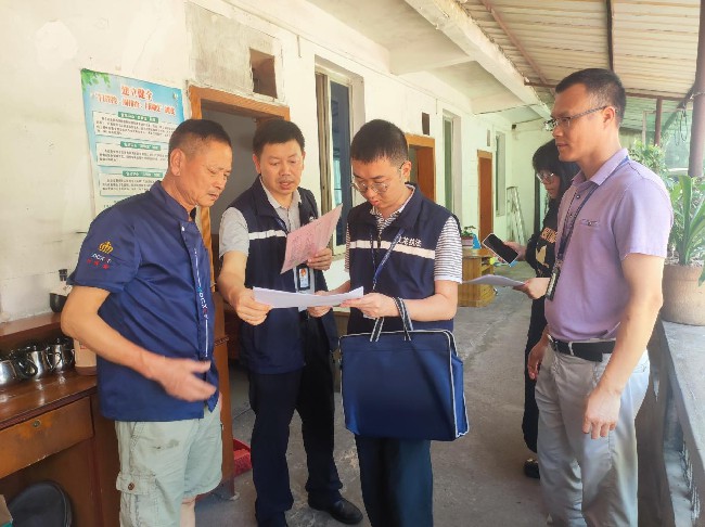 铁龙镇组织开展反食品浪费集中整治行动.jpg