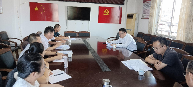 韶关市供销社理事会主任龙显顺到县供销社调研指导综合改革工作.jpg