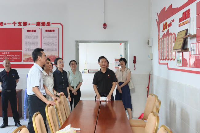 韶关市委老干部局相关领导莅临翁源县中医院考察调研.png