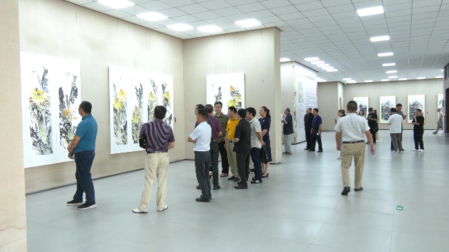 刘妍宏画展.mp4_20240930_192133.253.jpg