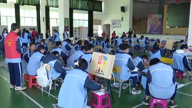 翁源县龙仙中学：千人挥墨竞风采 浸润墨香承古韵.mp4_20241128_192848.710.jpg