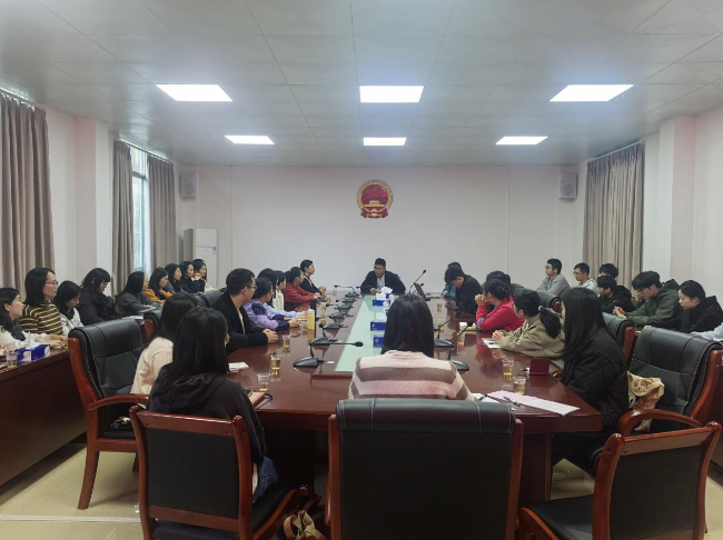 龙仙镇举办“双百工程”社工业务培训会.png