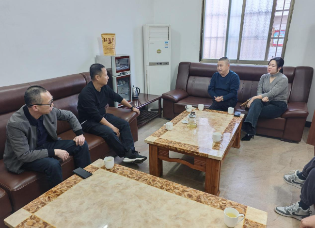12.10江尾镇：积极主动服务，助推招商项目落地.jpg
