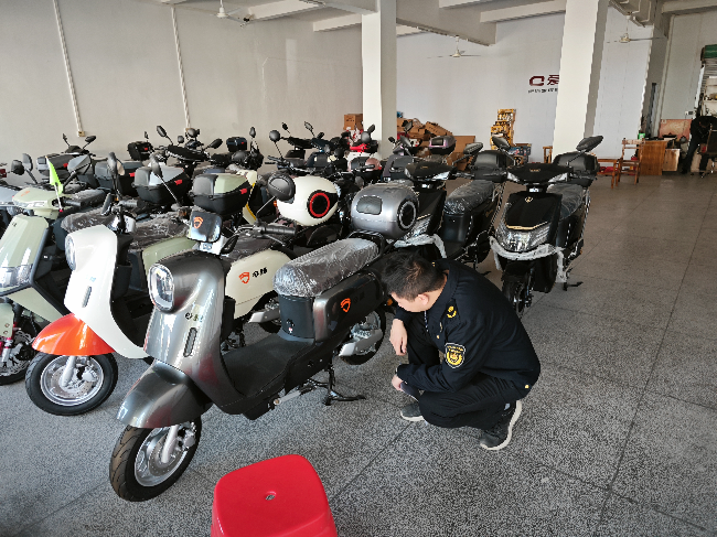 翁城镇开展电动自行车、家用燃气具冬季专项执法检查1.jpg