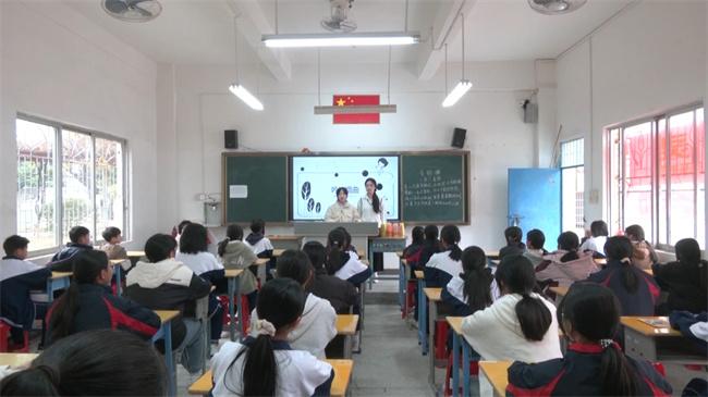 广东行政职业学院.mp4_20241231_181303.974.jpg
