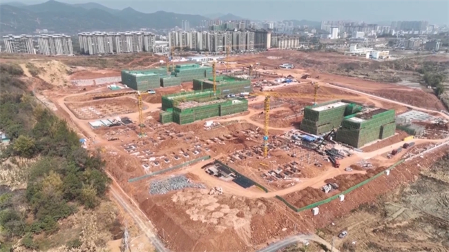 新区高级中学按计划推进.mp4_20250224_184834.939.jpg