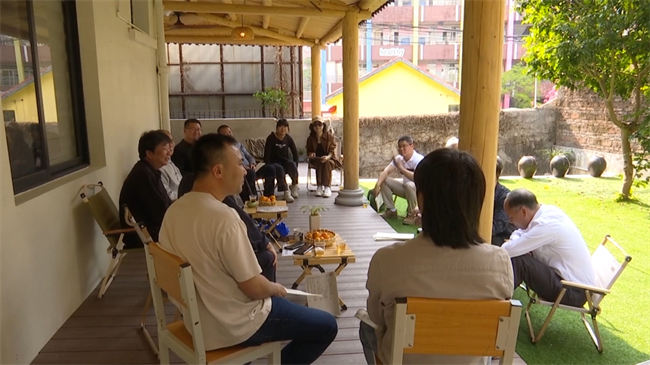 “倪哥在——倪宽作品展”开幕.mp4_20250327_180632.191.jpg