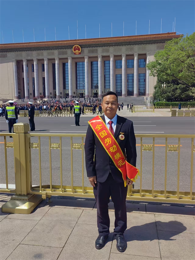 韶关市人大代表沈仲灯获评全国劳动模范.jpg