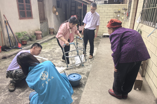 铁龙镇残联开展“温暖助残，共筑生活新希望”活动1.png
