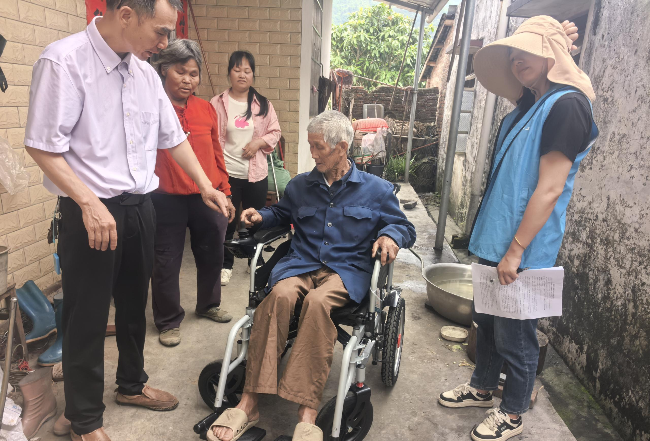 铁龙镇残联开展“温暖助残，共筑生活新希望”活动21.png