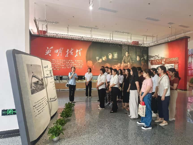 龙仙镇八泉、城南、城西社区联合开展主题党日活动2.png