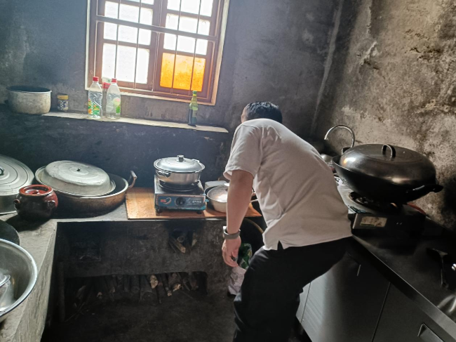 江尾镇：开展沼气安全排查增强安全防范意识.png
