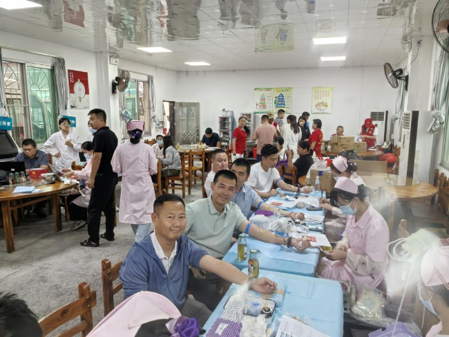 涓涓热血，汇聚成爱！江尾镇开展无偿献血活动.png